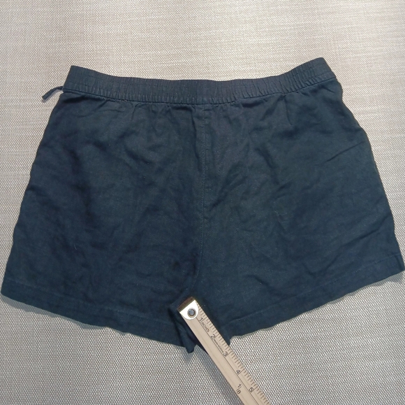 J. Crew Women's shorts, Medium, Faded Black, Great condition - Picture 3 of 3